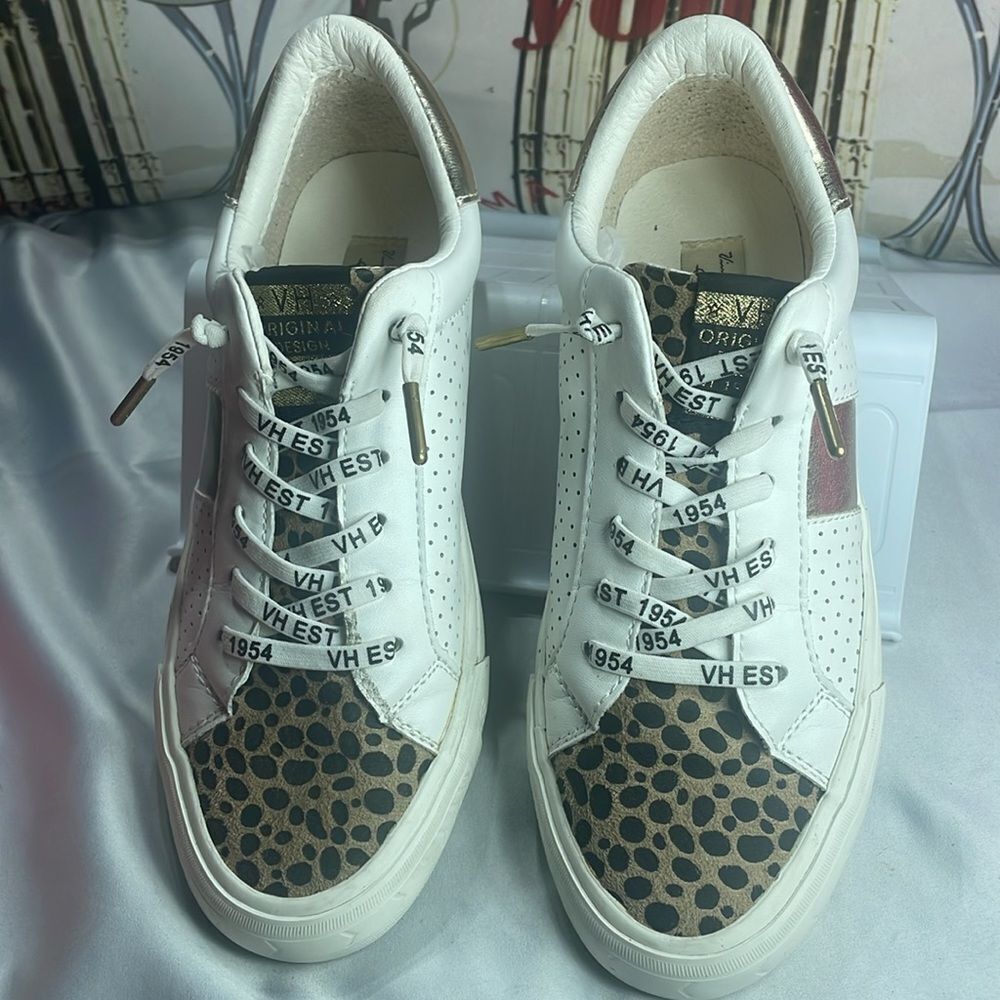 (B2) Havana Dina vintage sneakers with,leopard print and metallic gold, sz 8.5 - Picture 2 of 9